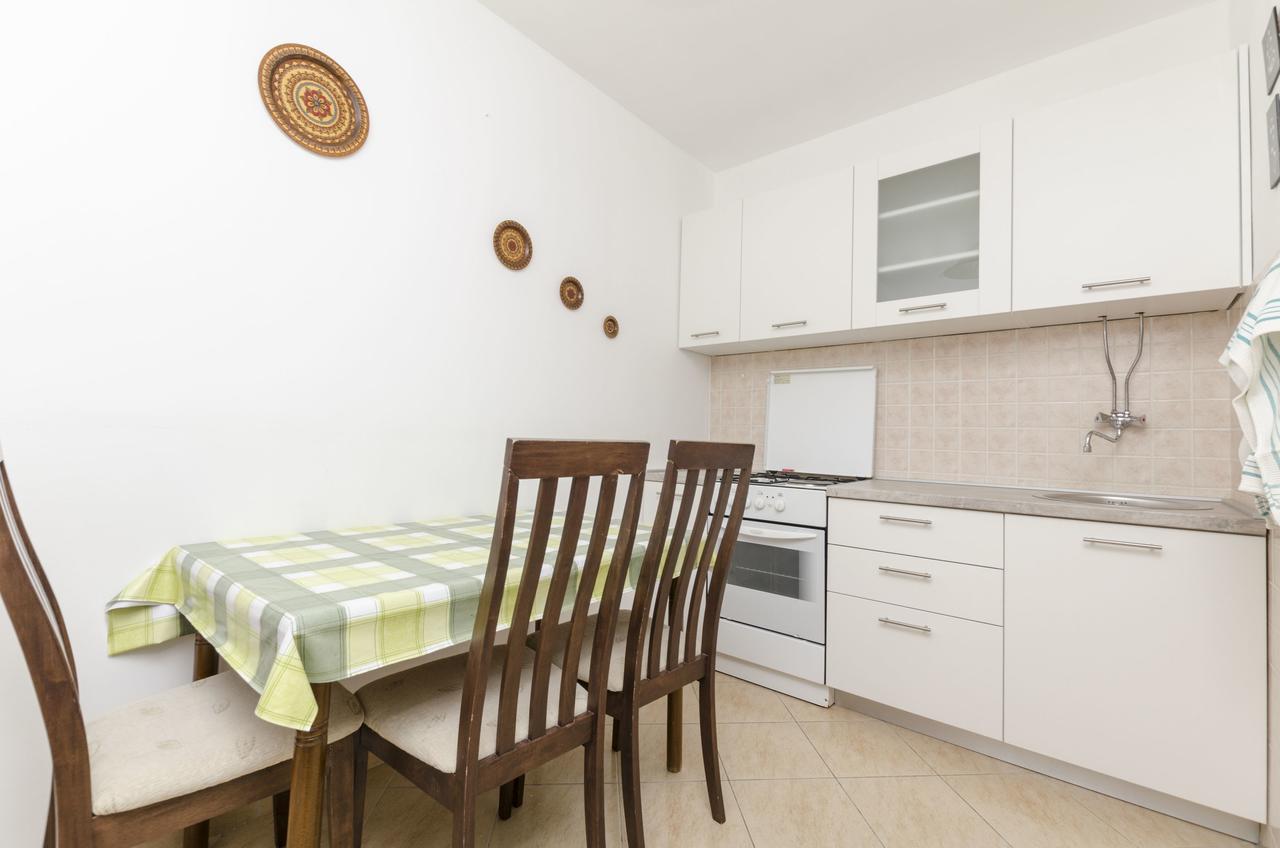 Apartments Mirko Primosten Exterior photo